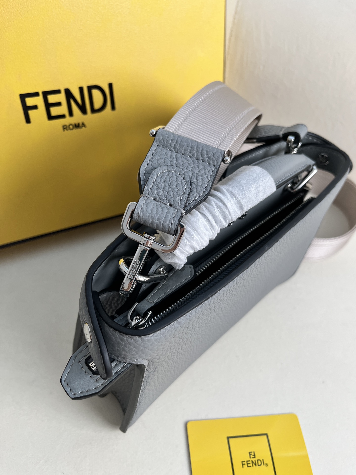 handbags FENDI 8066 size:21cm - vstockx