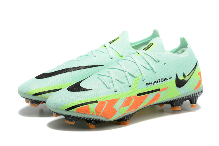 NK football shoes 40 - vstockx