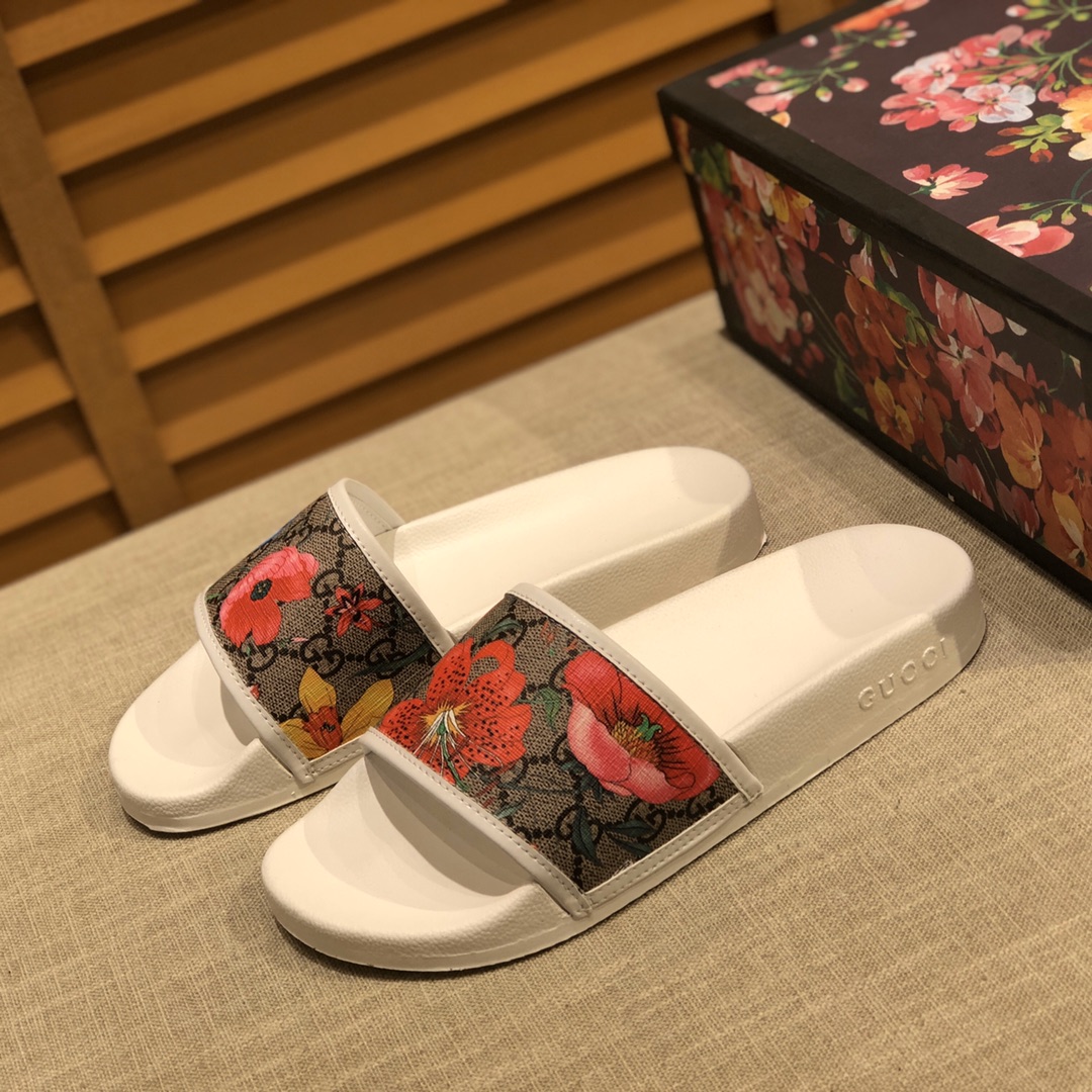 Gucci Slippers 19 - vstockx