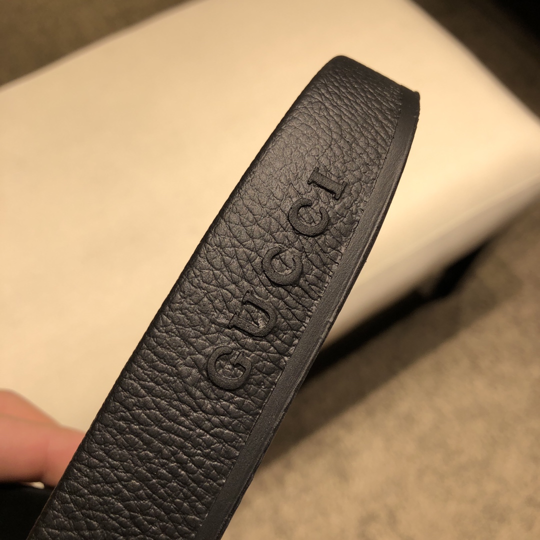 Gucci Slippers 45 - vstockx
