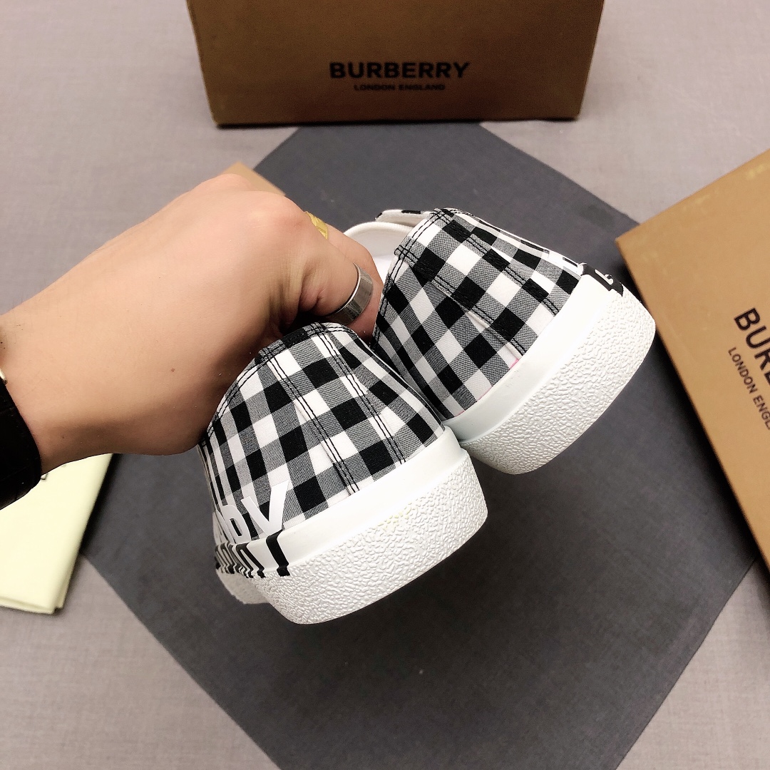 Burberry Perforated Check Sneaker 11 - vstockx