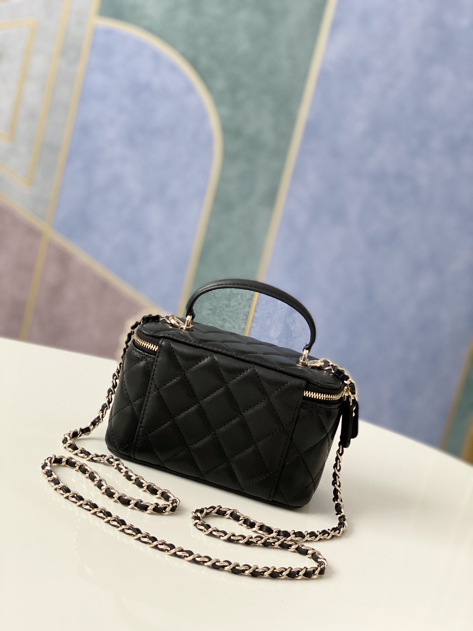 Handbag chanel 81190 size 9.5 17 8 cm - vstockx