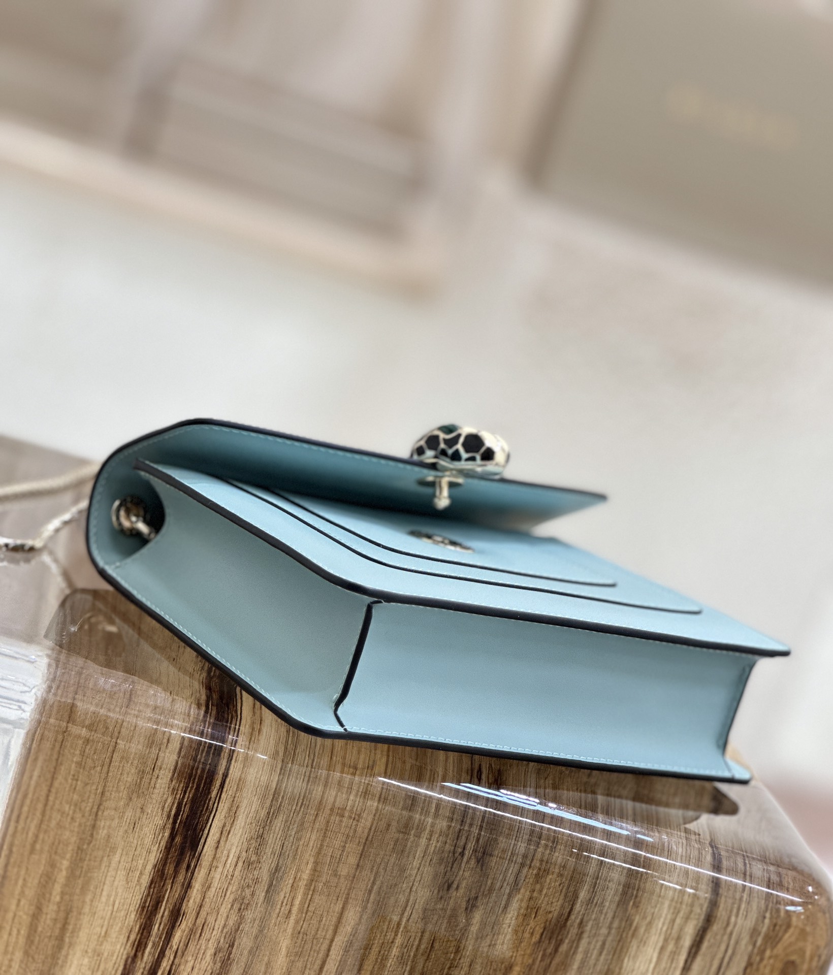 Handbags Bvlgari Serpenti Forever 35107 size:20*15*5 cm - vstockx