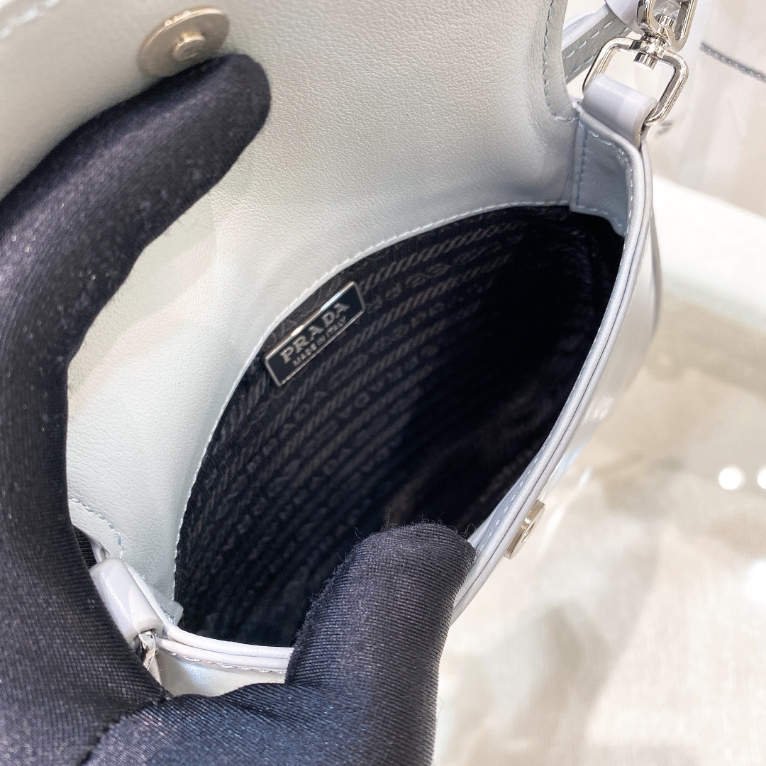 handbags prada 1BH188 zise ?7*14.5*7cm - vstockx