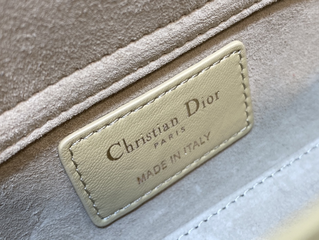 Handbag Dior size 16*5.5*10 cm - vstockx