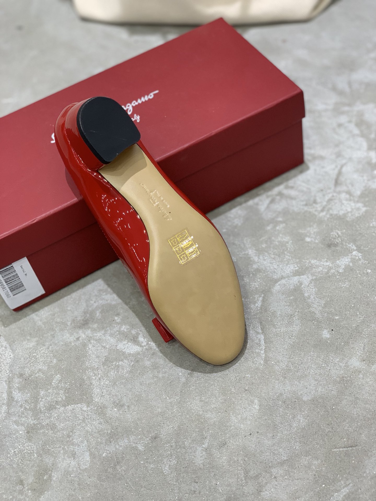 Salvatore Ferragamo Heel 5 - vstockx