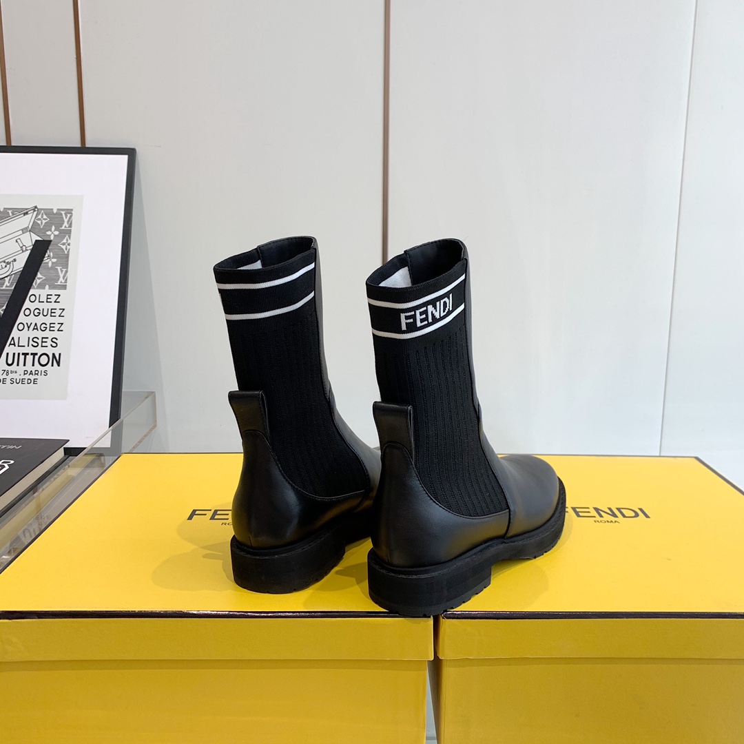 Fendi Boots 7 - vstockx