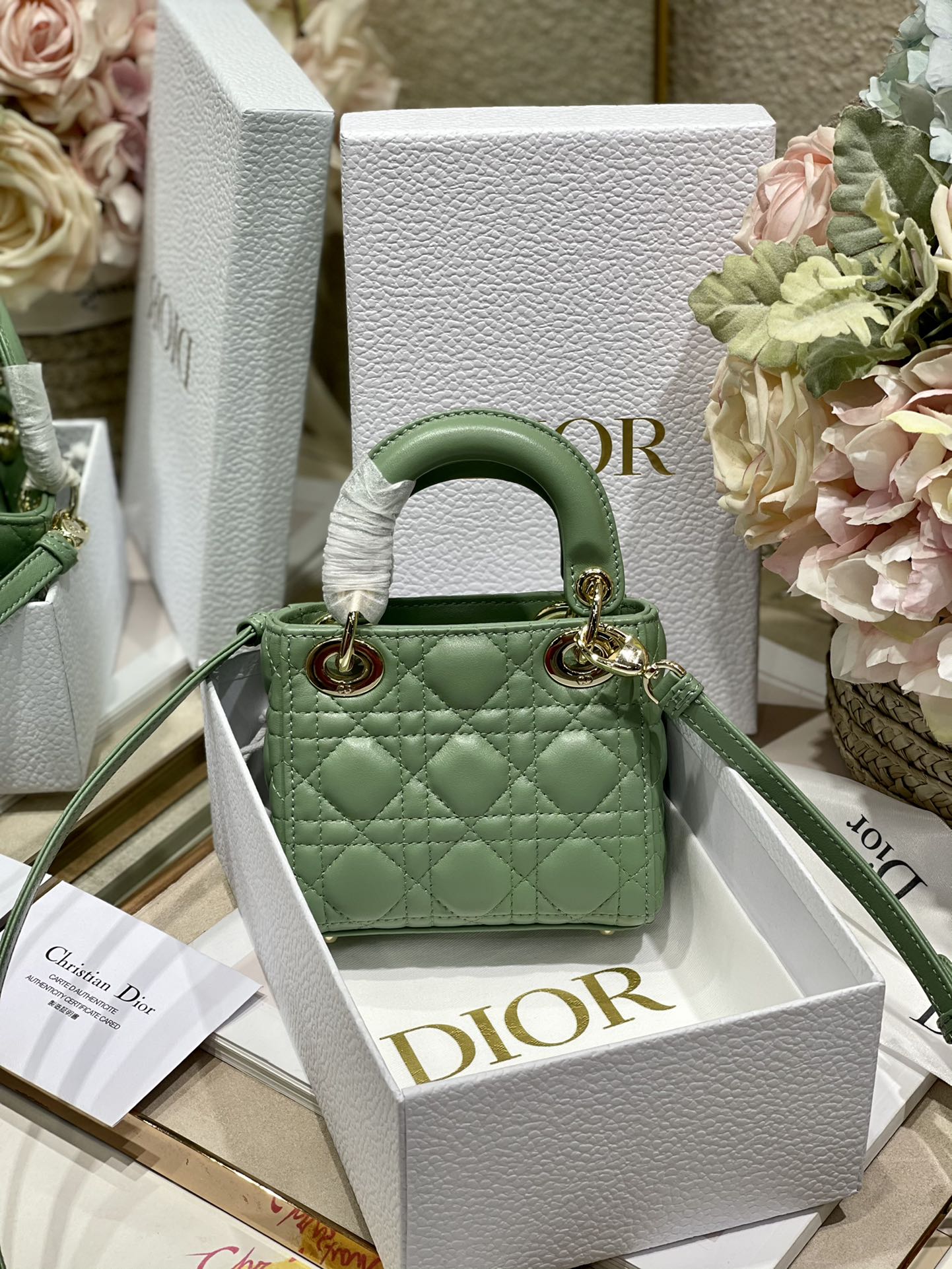 Handbags Dior  M B 6601 size:12*10*5 cm - vstockx