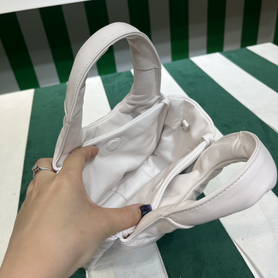 Handbags Prada 1BA359 size:15.5*10*18 cm - vstockx