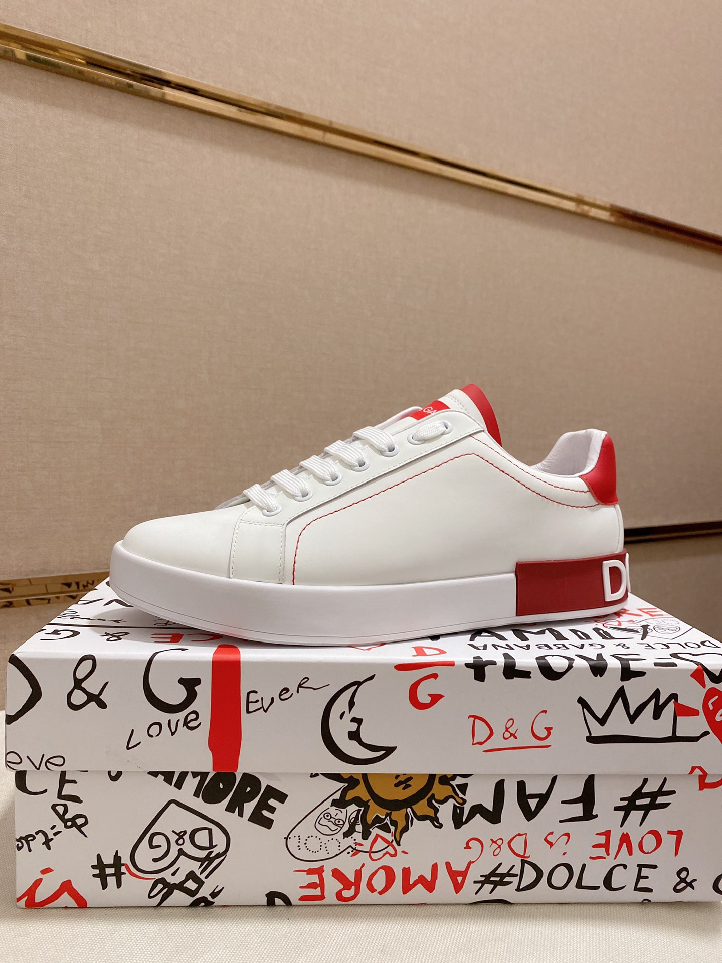 Dolce & Gabbana Low Tops Sneakers 106 - vstockx