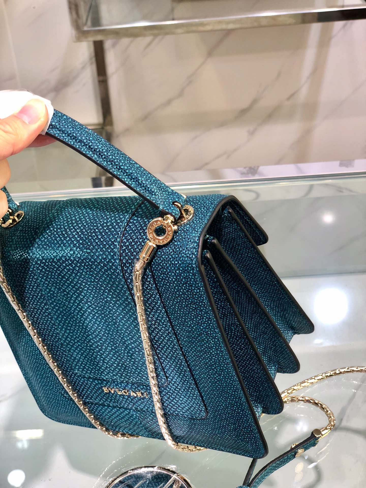 Handbags Bvlgari 38329 - vstockx