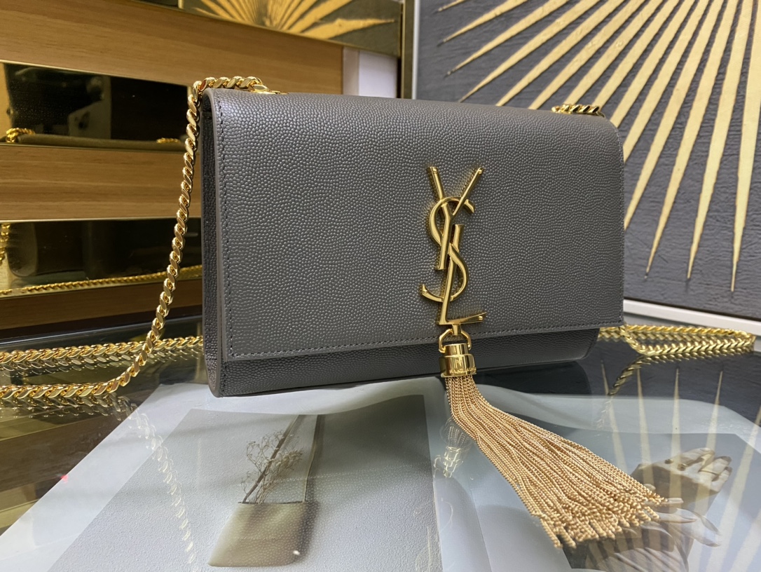 Handbags SAINT LAURENT 474366 size 20x12.5x5 cm - vstockx