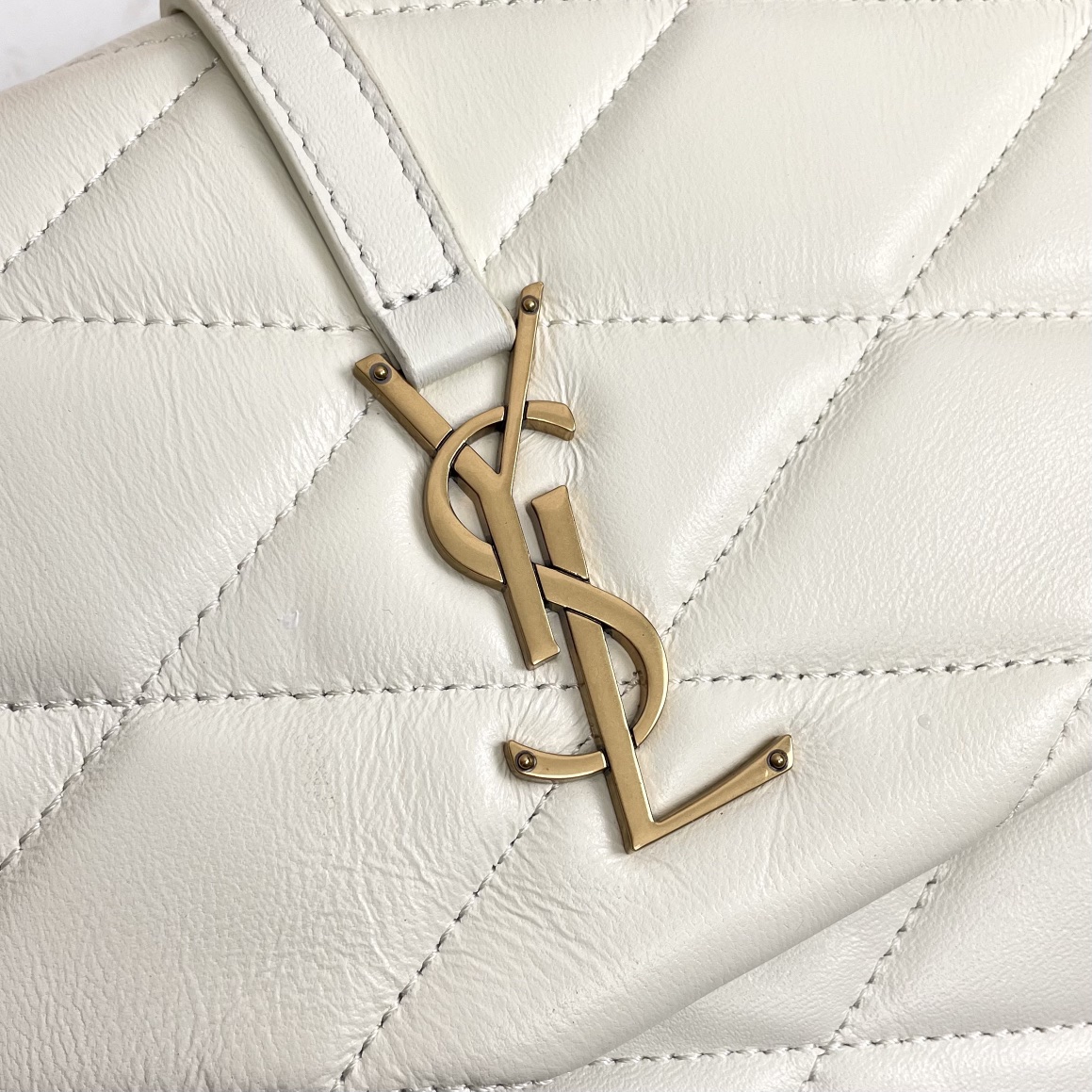 Handbags SAINT LAURENT 698567 size 24  18  5.5 cm - vstockx