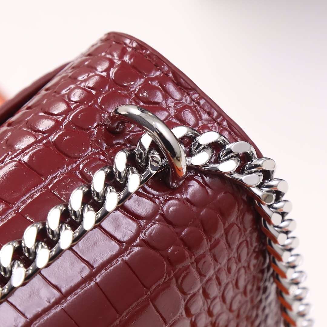 Handbags SAINT LAURENT 442906 size 22x8x16 cm - vstockx