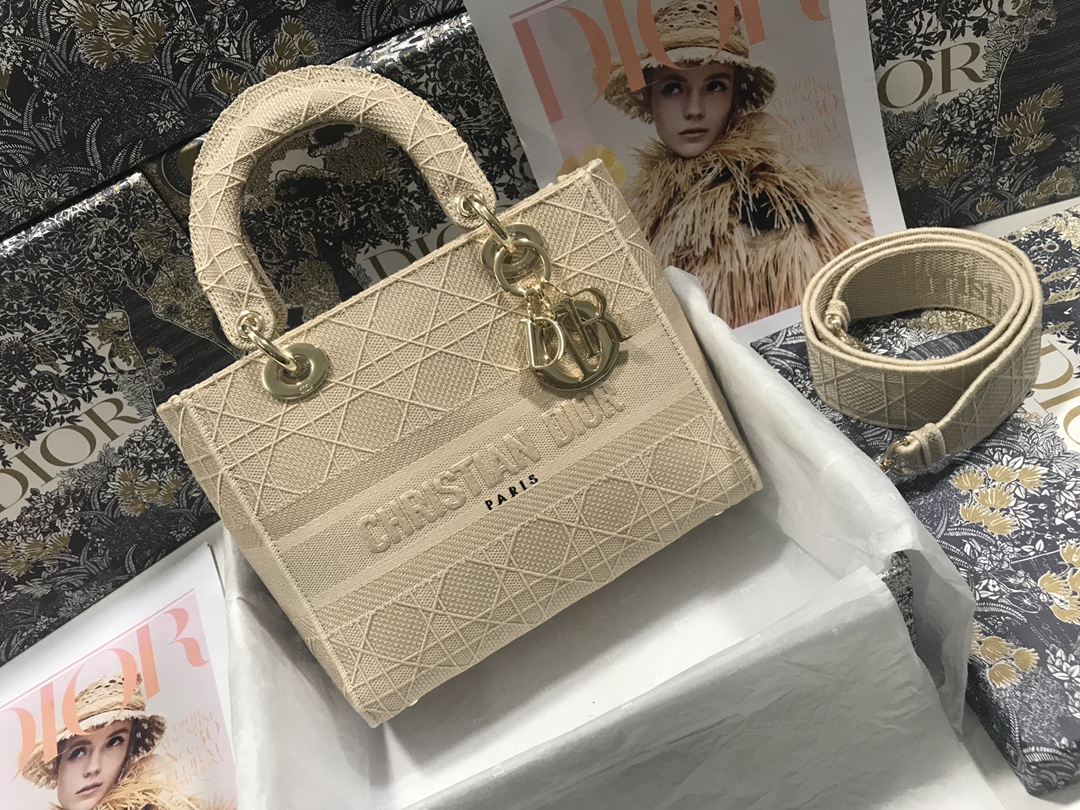 Handbag Dior M0565 size 24*20*11 cm - vstockx