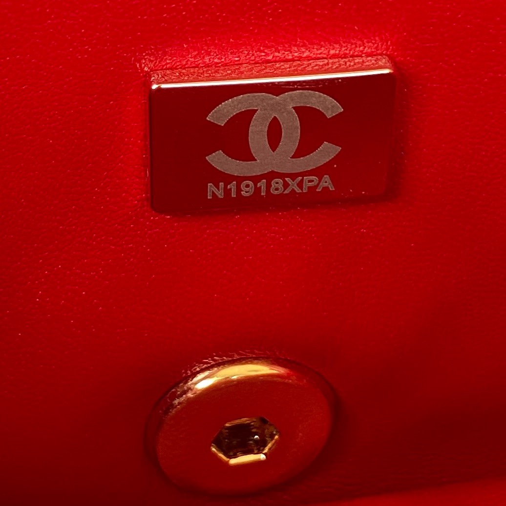 Handbag Chanel AS3365 size 17X8.5X11.5 Cm - vstockx