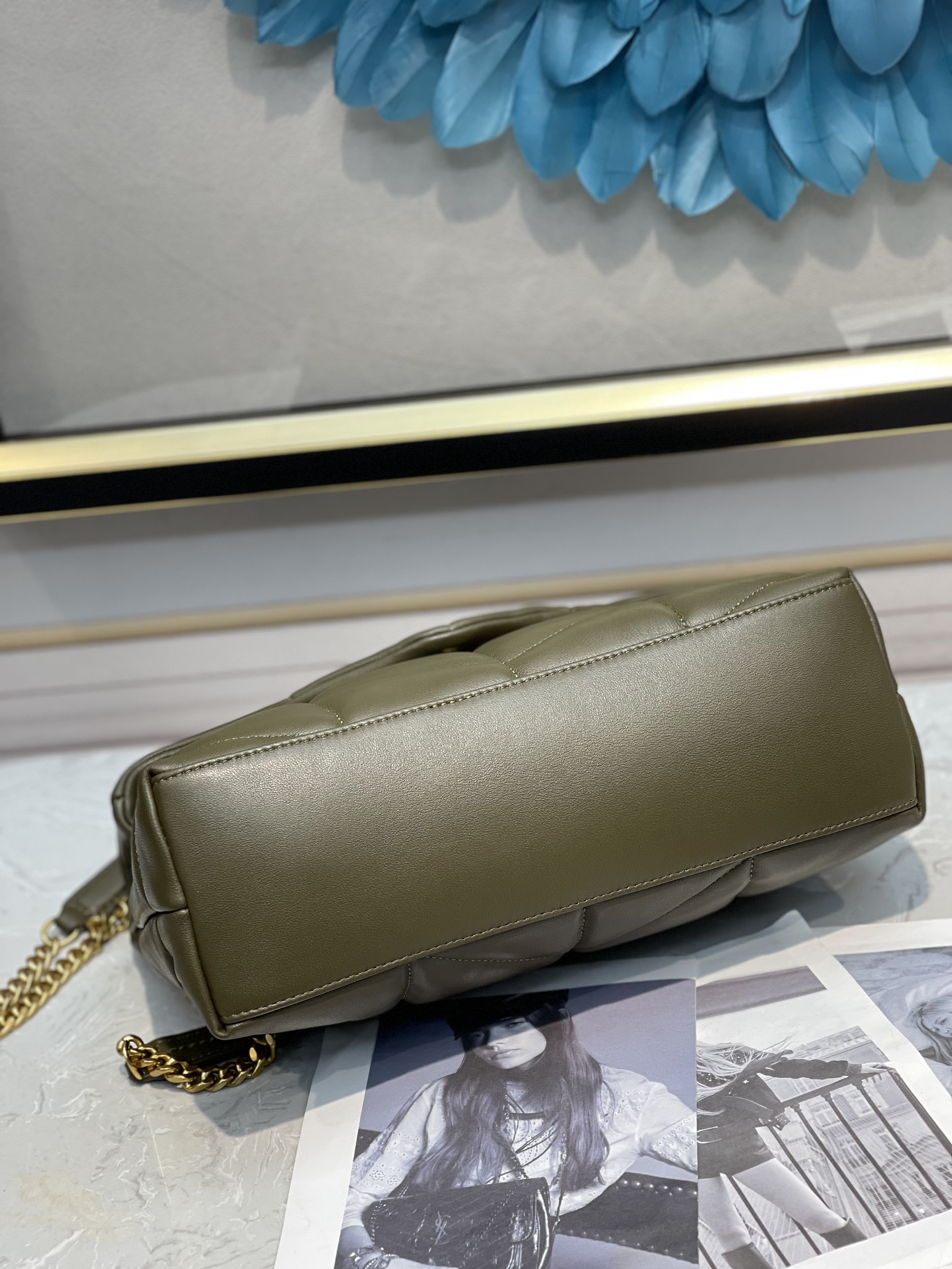 Handbags SAINT LAURENT 577476 size 29x17x11 cm - vstockx