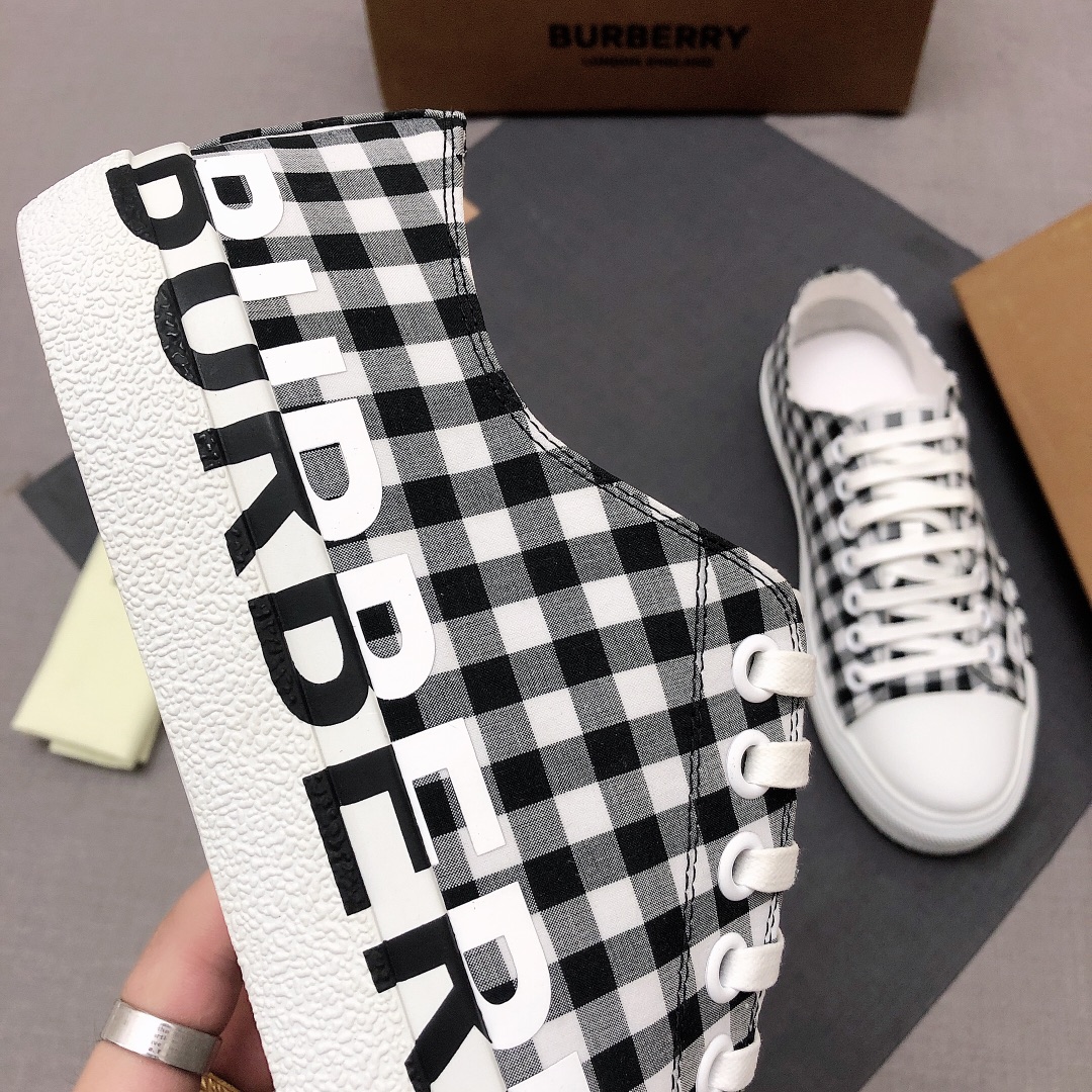 Burberry Perforated Check Sneaker 11 - vstockx