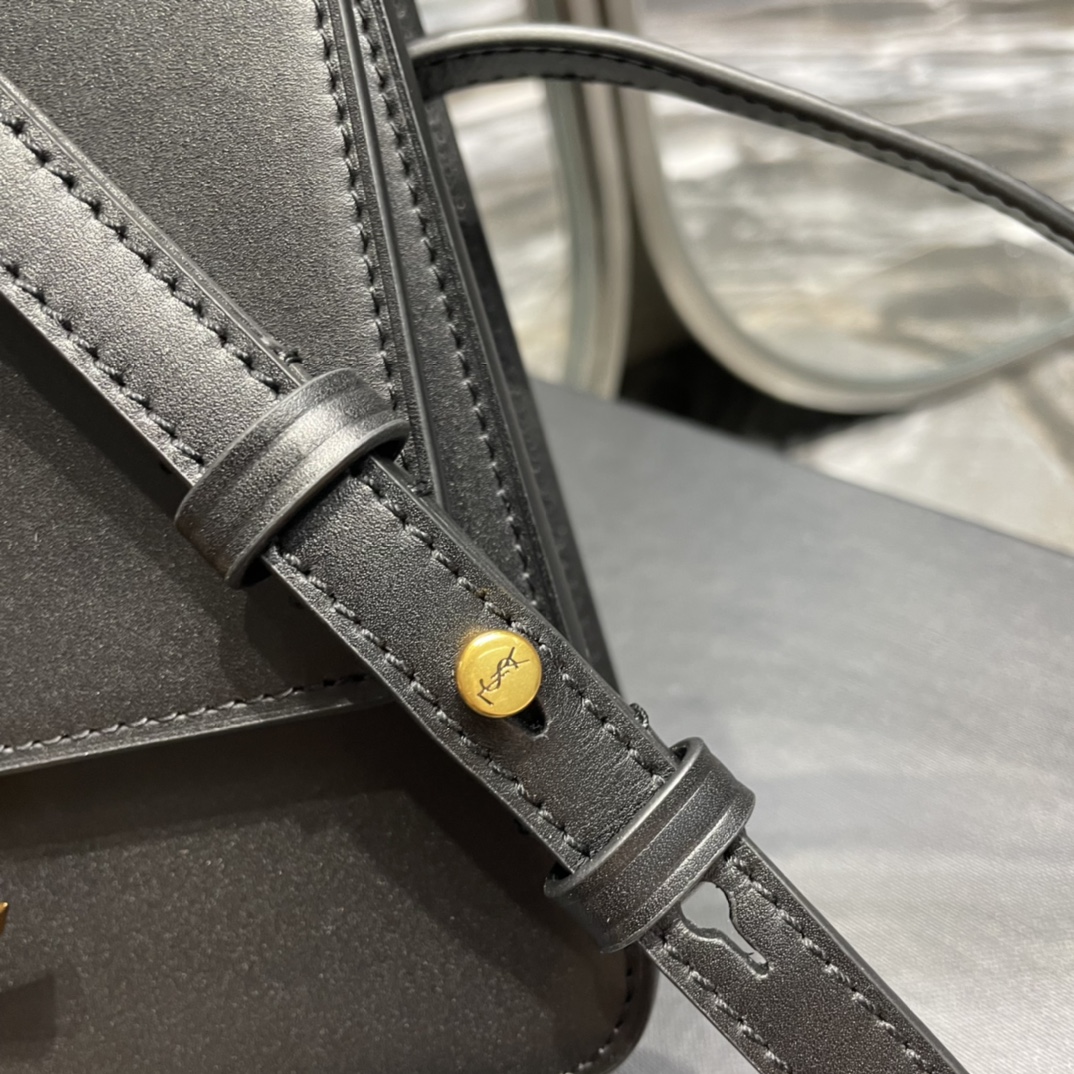 Handbags SAINT LAURENT 668809 size 16  18x6 cm - vstockx