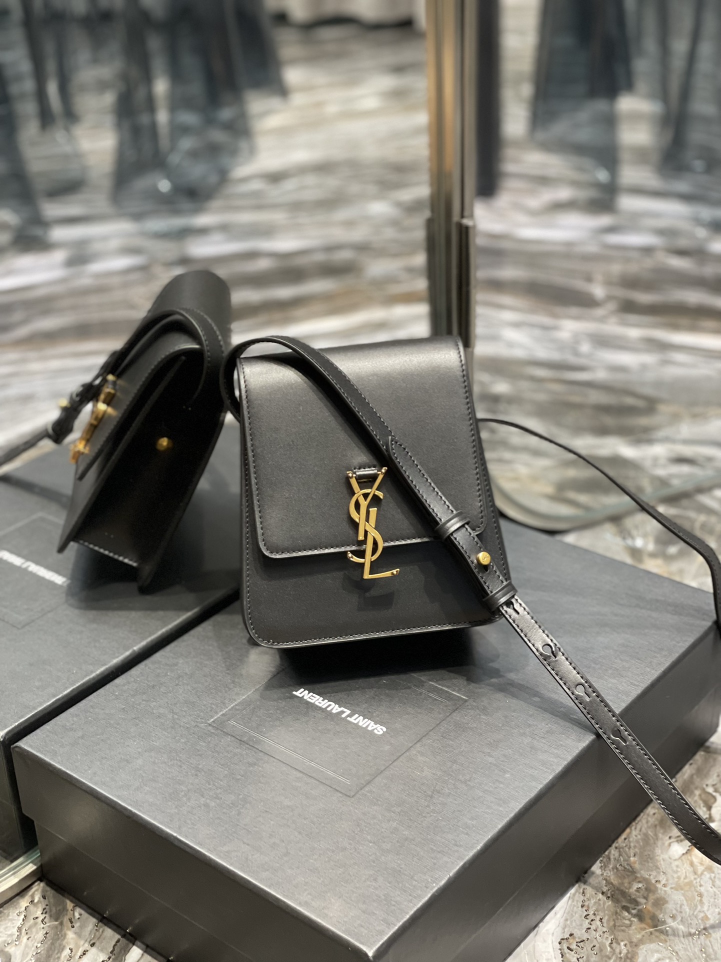 Handbags SAINT LAURENT 668809 size 16  18x6 cm - vstockx