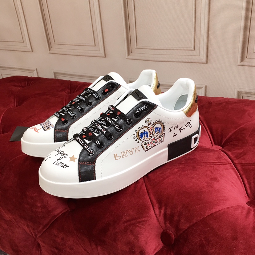 Dolce & Gabbana Low Tops Sneakers 139 - vstockx