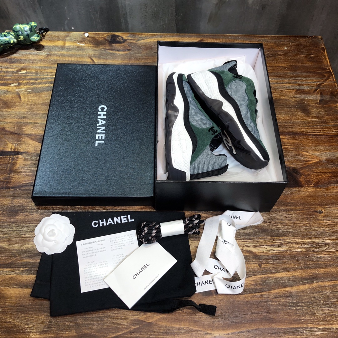 Chanel Fabric & Suede Calfskin Low Top Sneaker 22 - vstockx