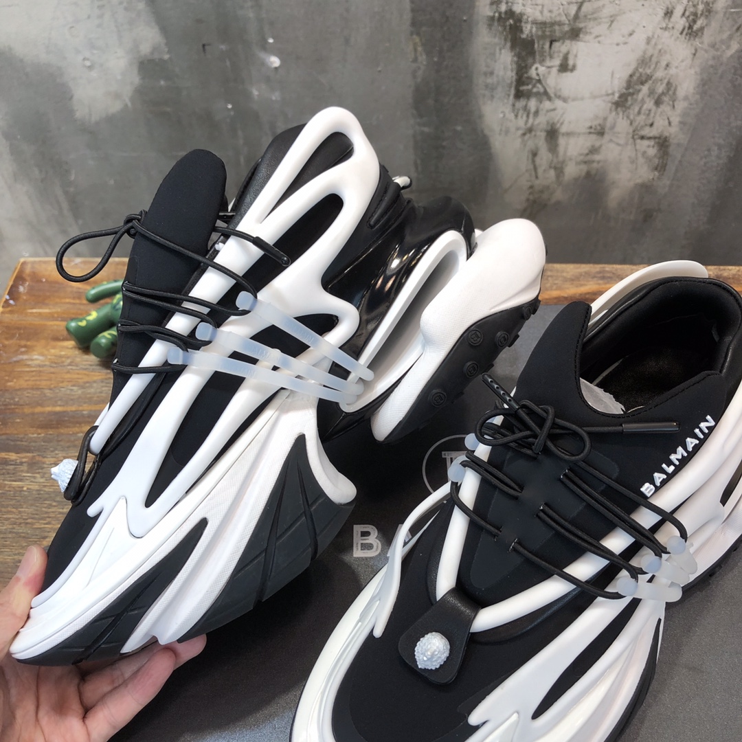 Balmain Unicorn Low-Top Black White - vstockx