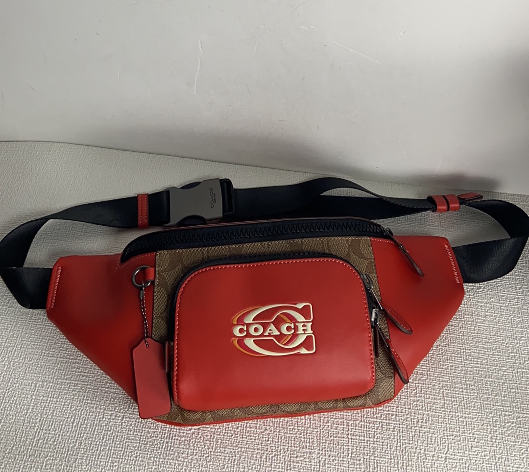 Handbags Coach cE552 size:30*12*4 - vstockx