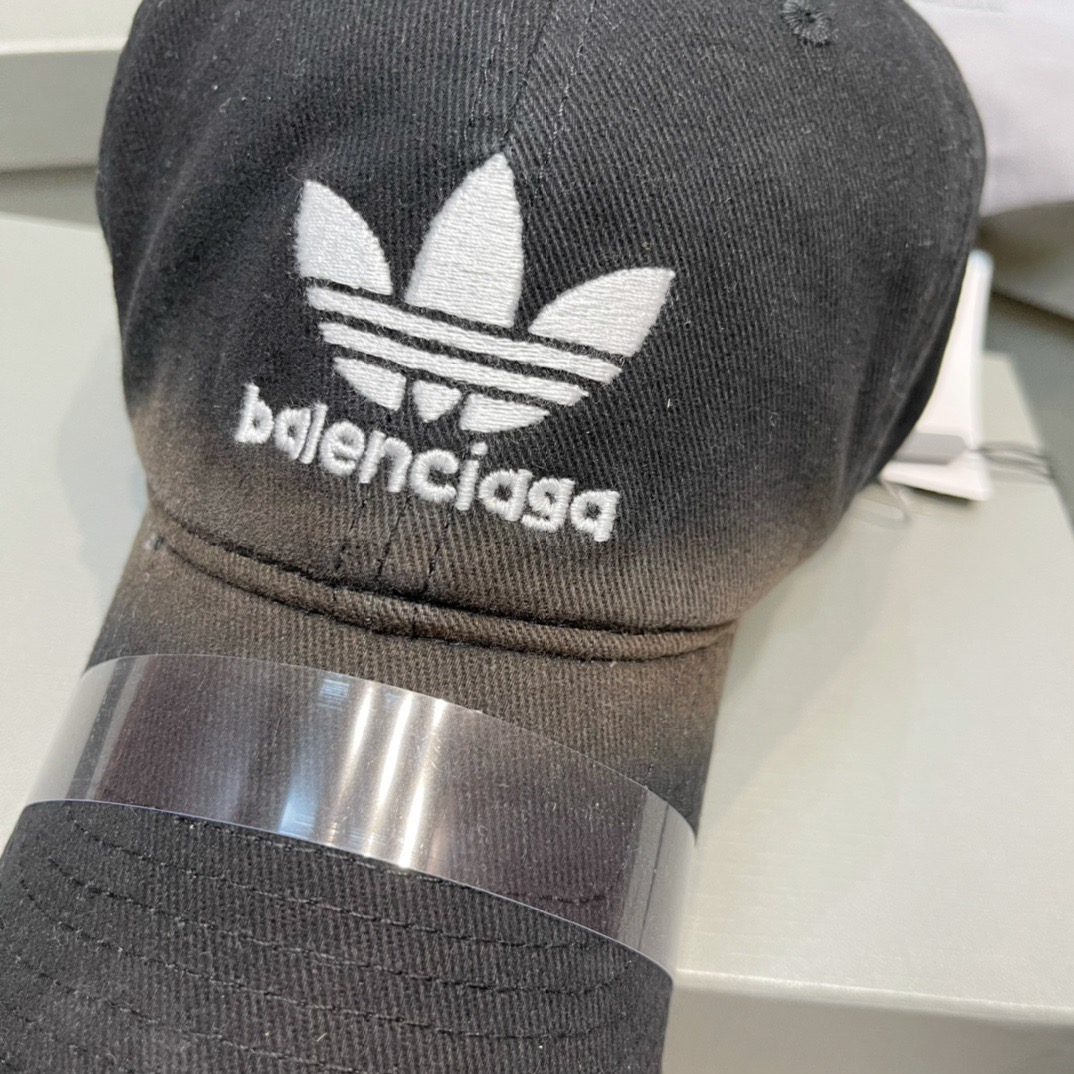 Streetwear Hat & Scarf Balenciaga 6 - vstockx