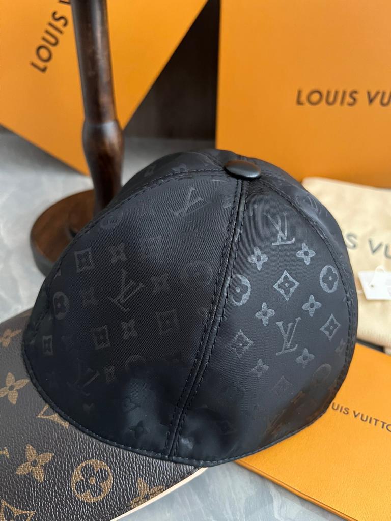 Hat Louis Vuitton 4 - vstockx