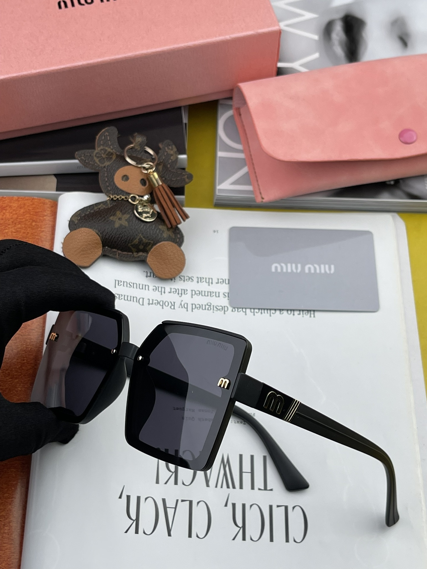 sunglasses Miu Miu MM1405 - vstockx