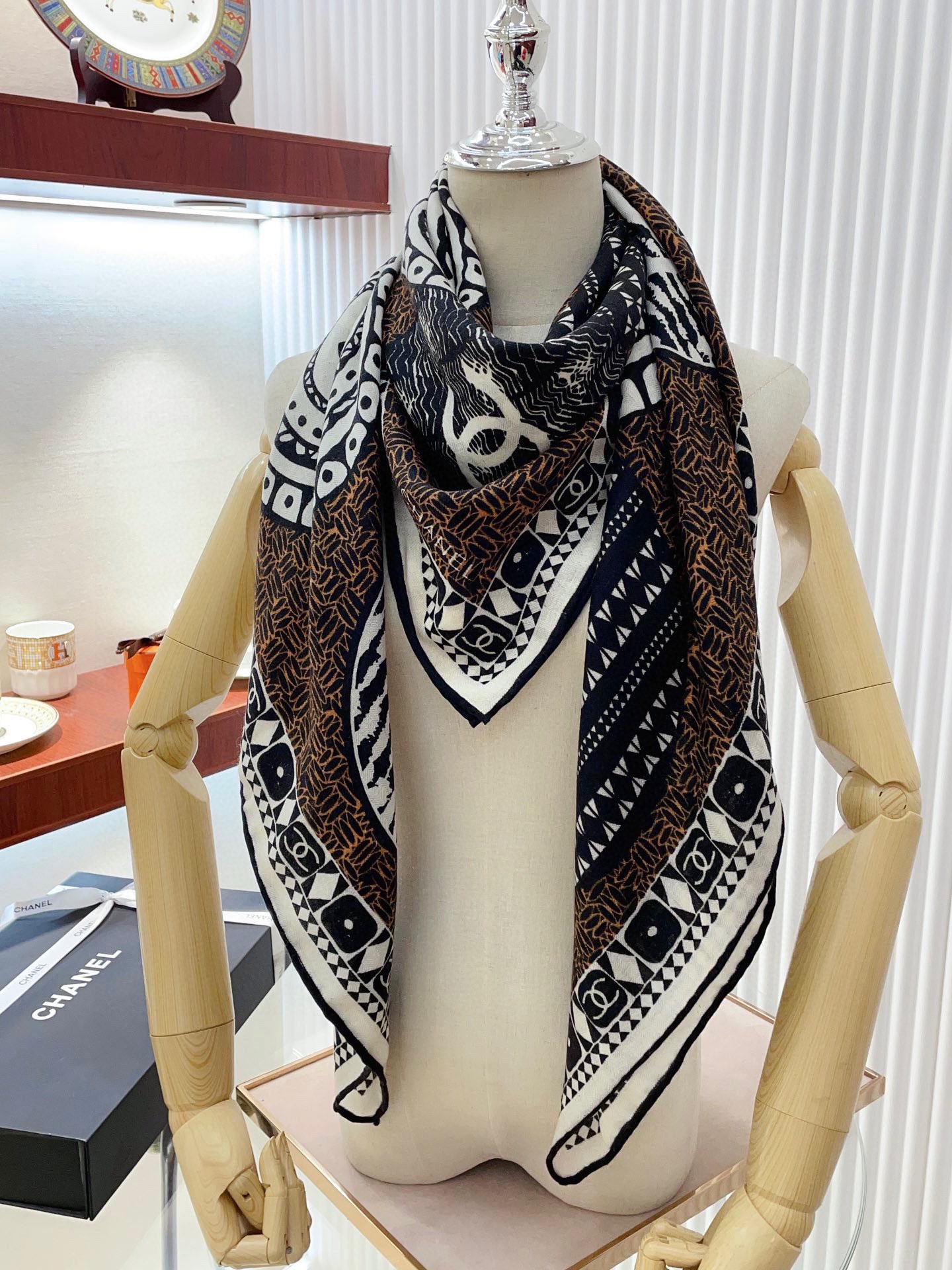 Streetwear Scarf CHANEL 328805 size:140*140cm - vstockx