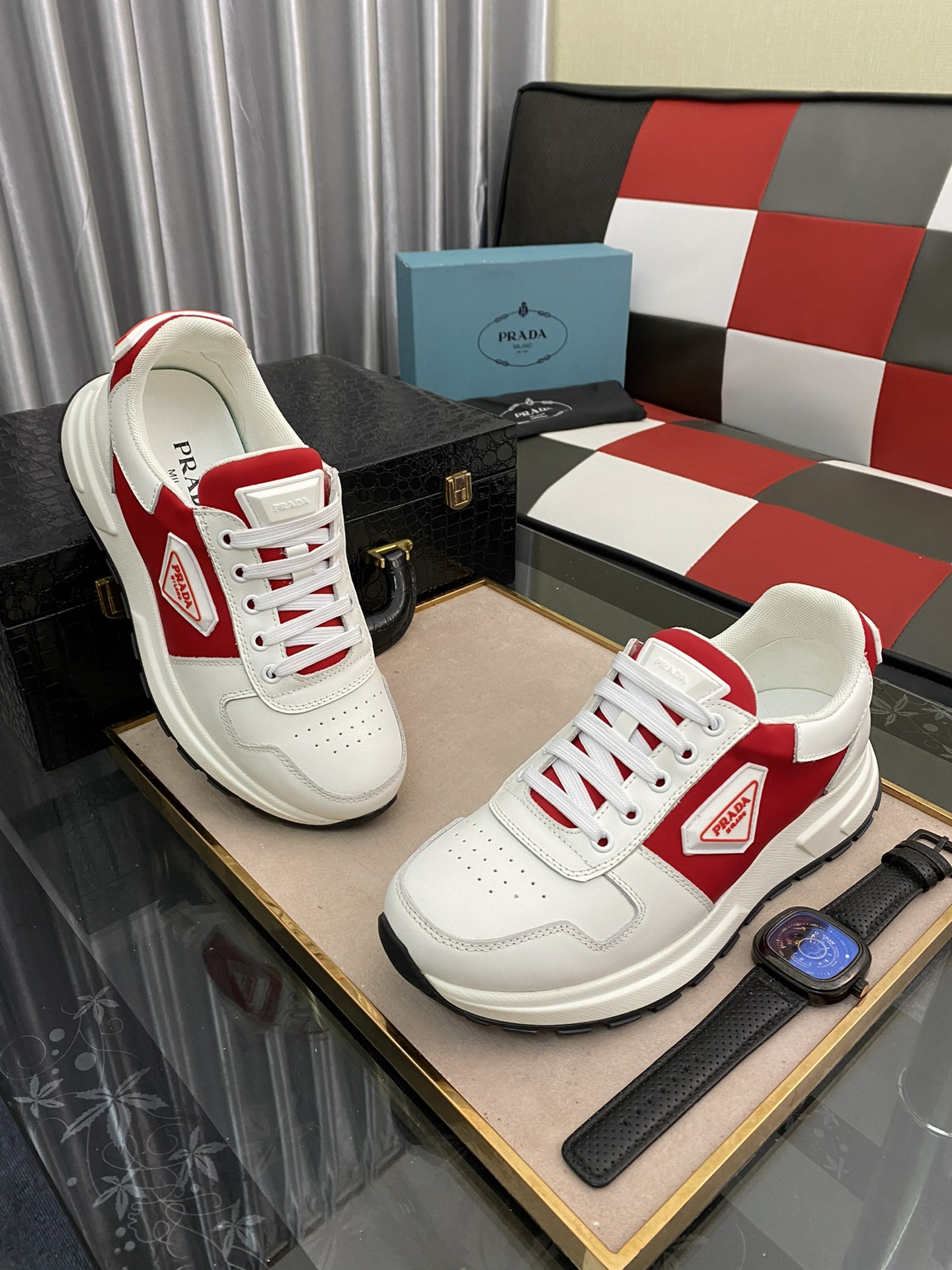 Prada Low Top sneaker 8 - vstockx