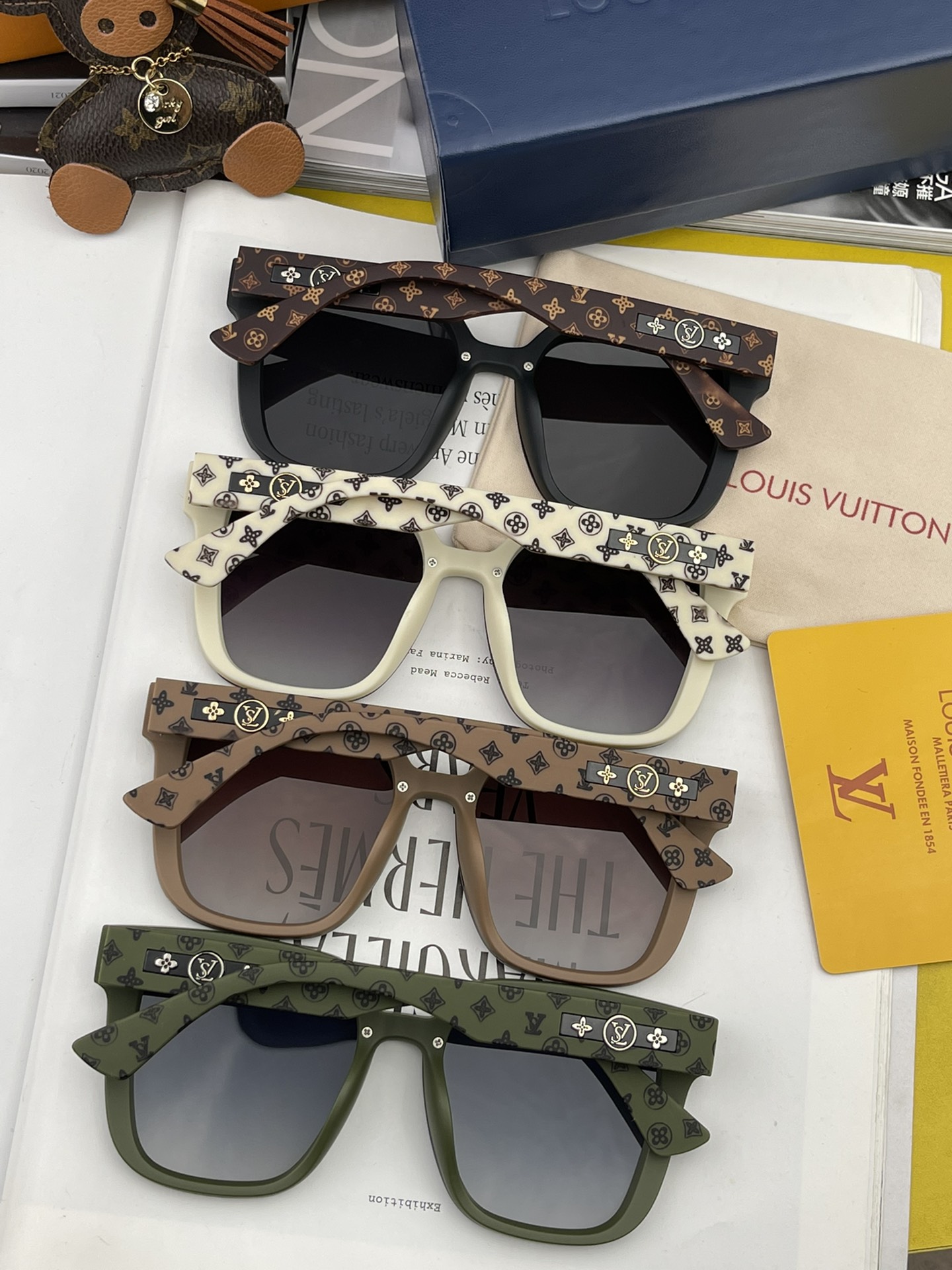 sunglasses Dior L1971 - vstockx