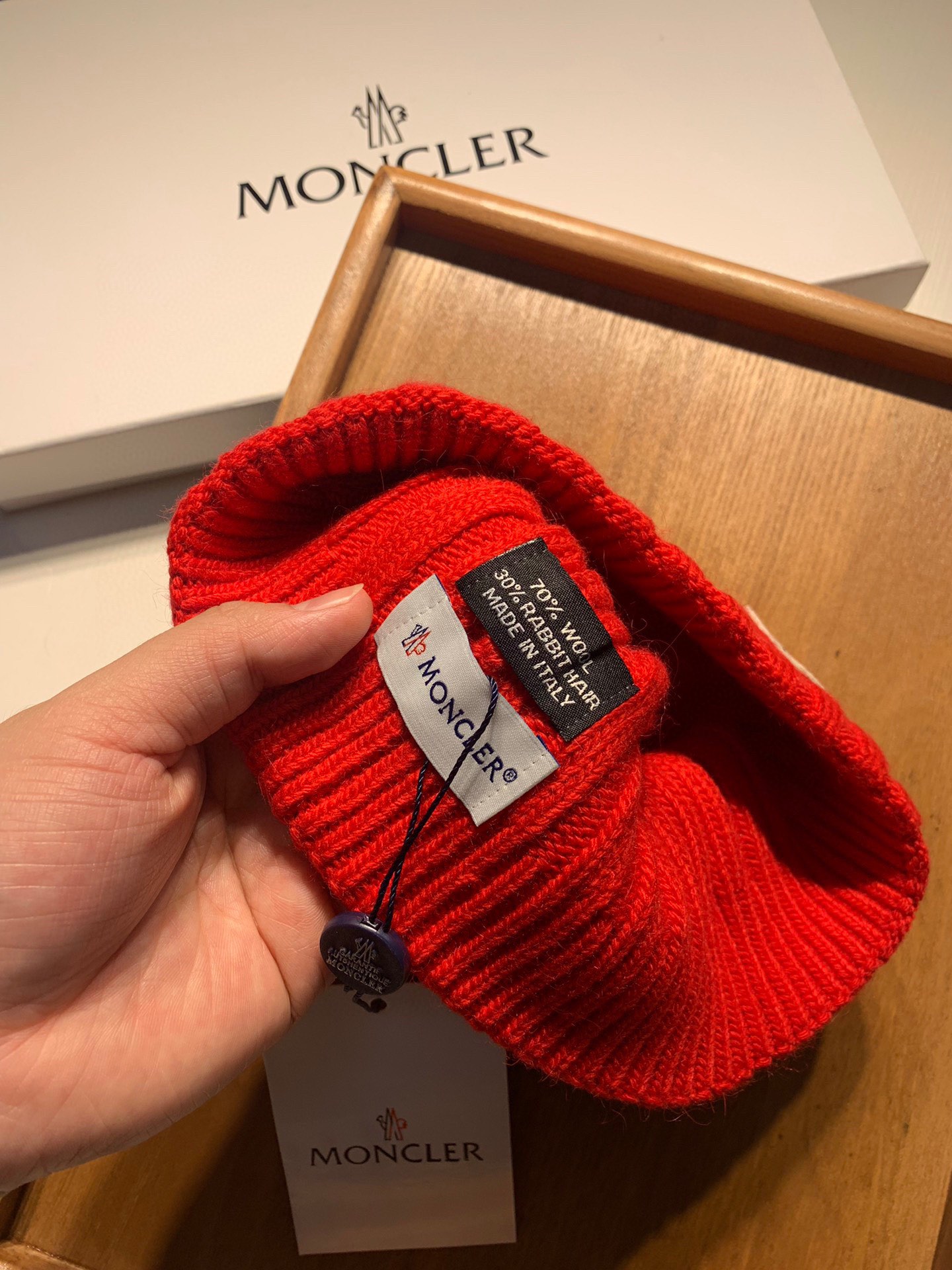 Hat Moncler 3 - vstockx