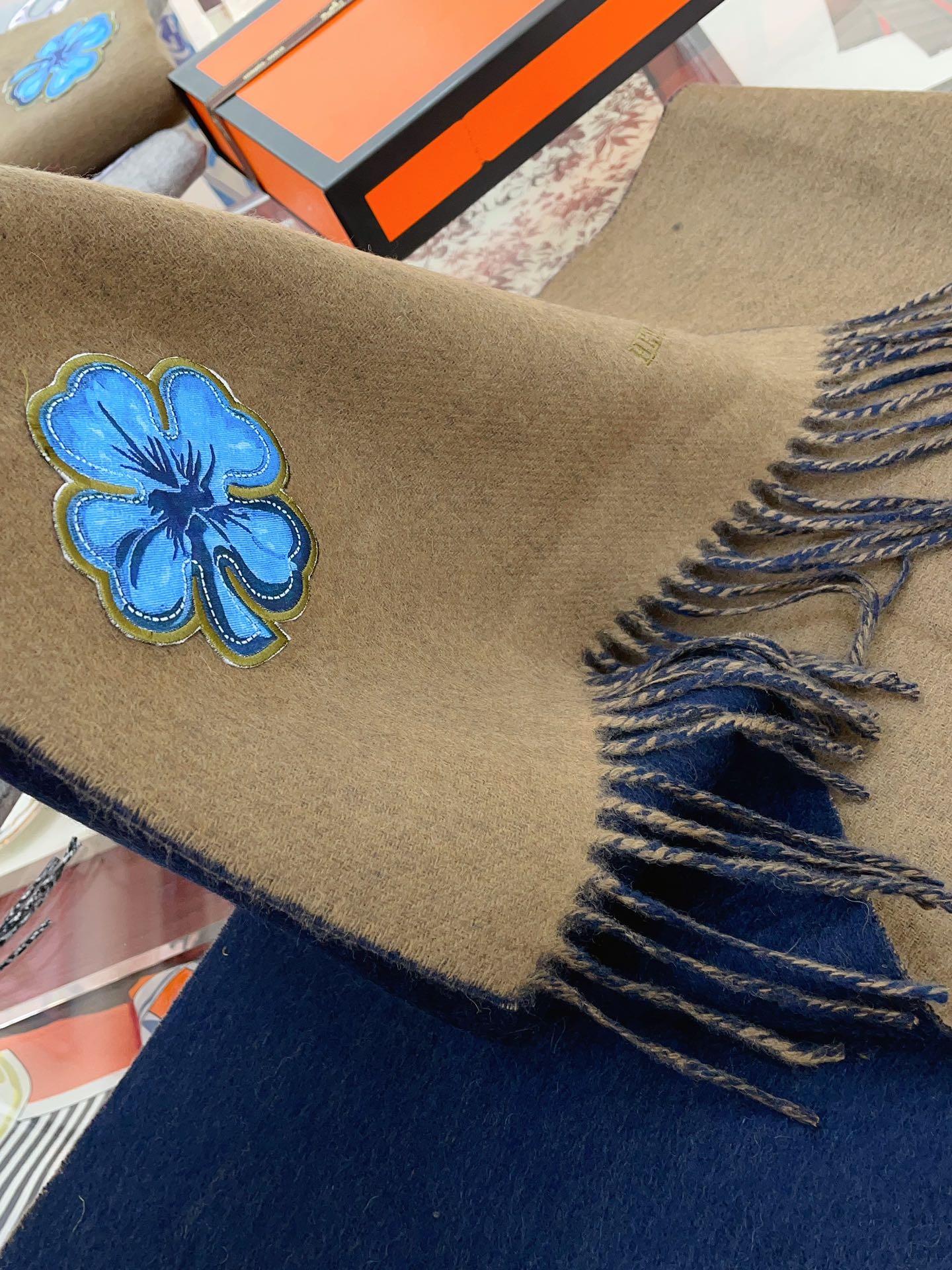 Streetwear Scarf GUCCI 328852 SIZE:30*180cm - vstockx