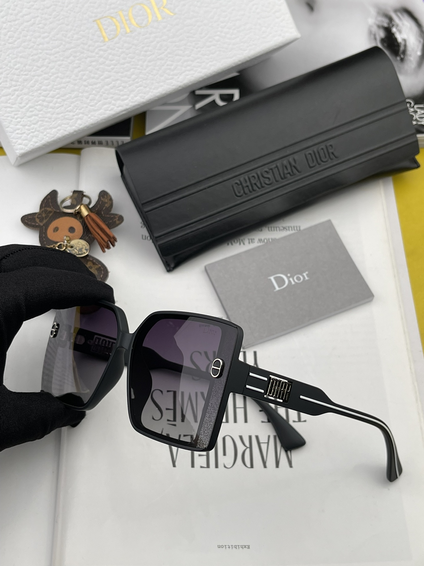 sunglasses Dior CD0971 - vstockx