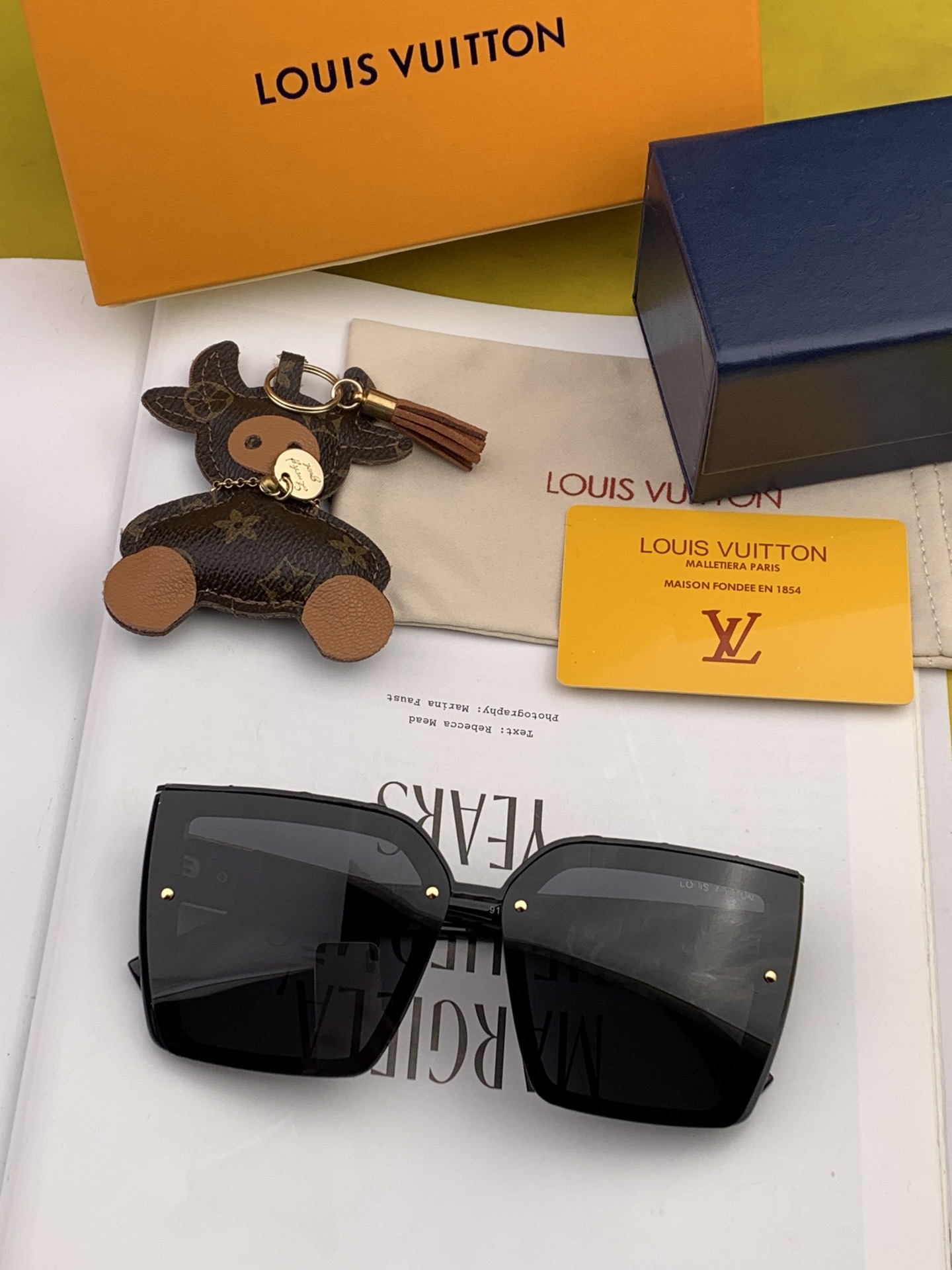 Sunglasses Louis Vuitton L822 - vstockx