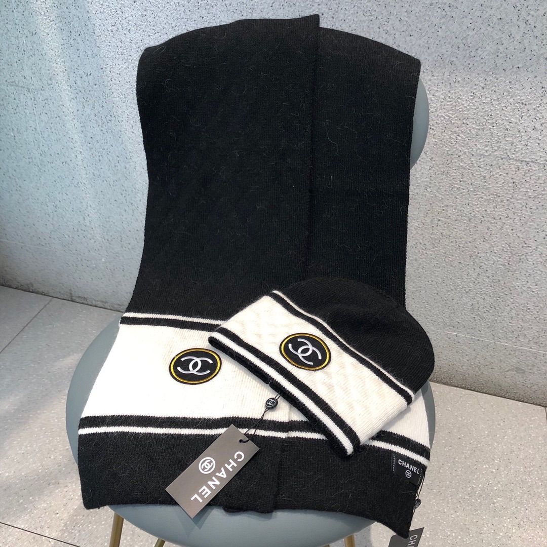 Hat & Scarf Chanel 1 - vstockx