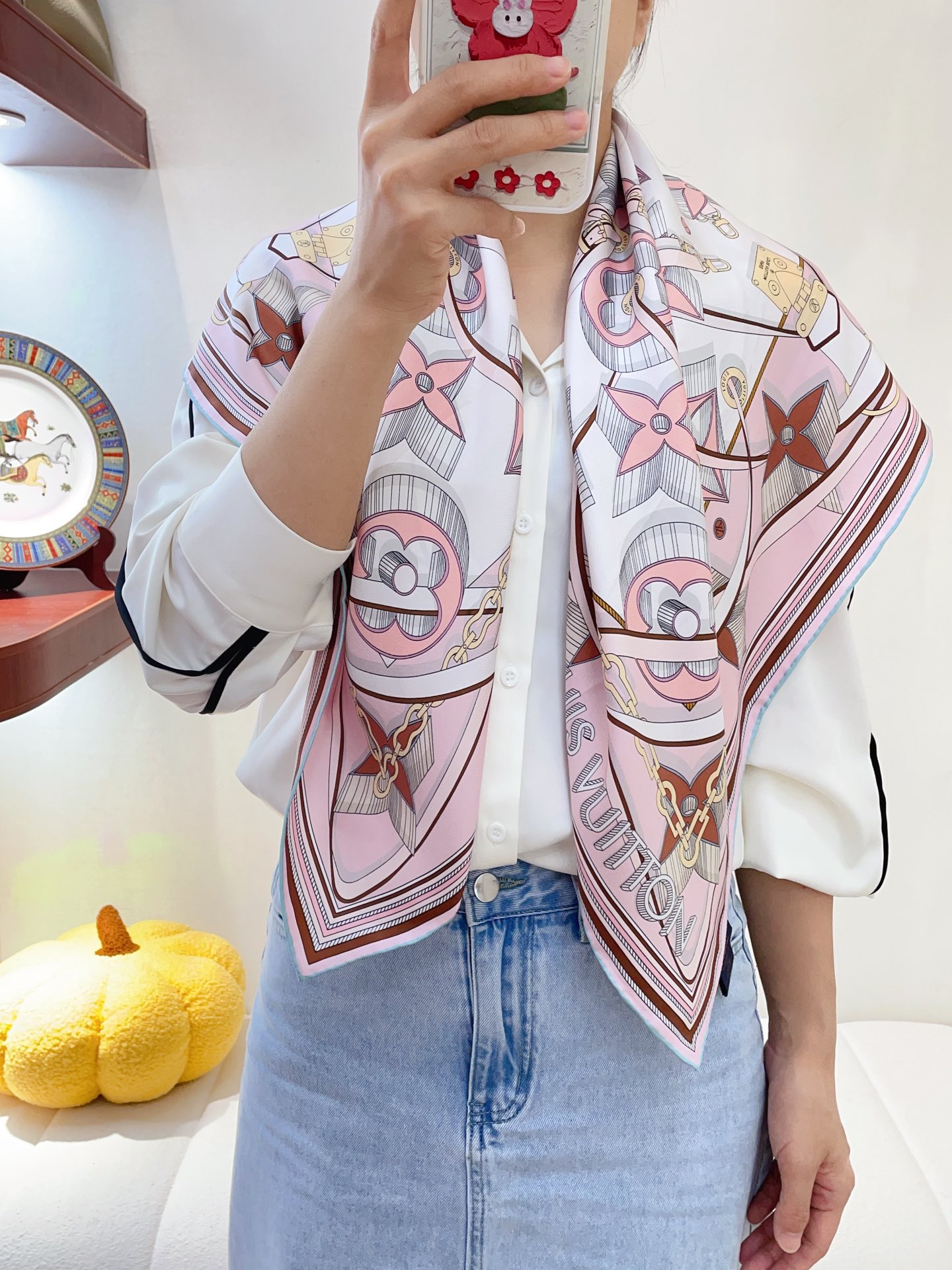 Streetwear Scarf LV 328783 SIZE:90cm*90cm - vstockx