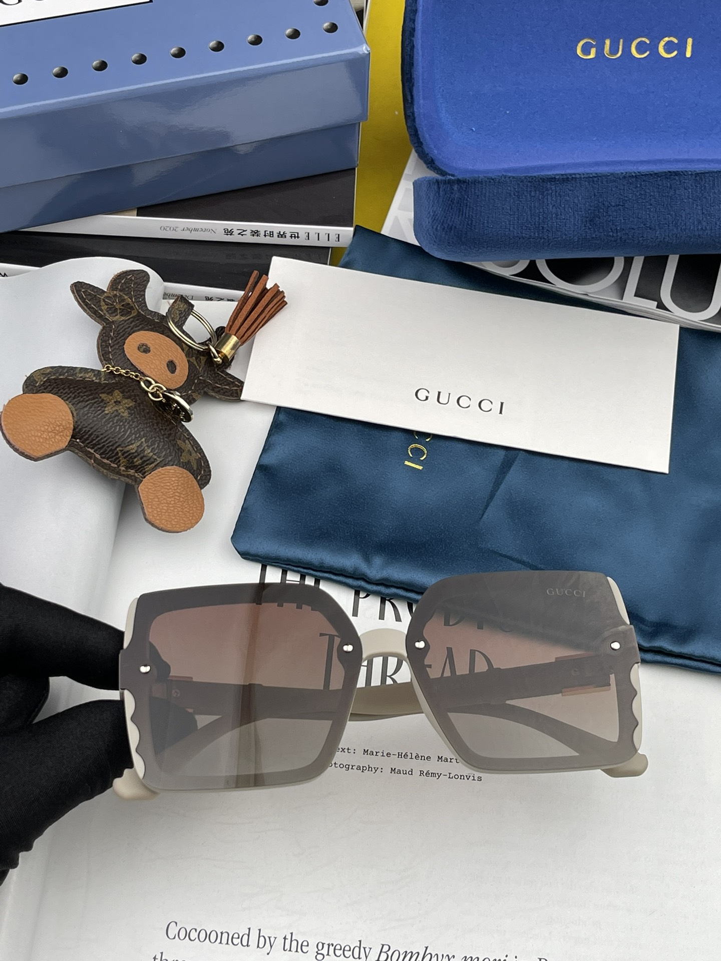Sunglasses Gucci G3851 - vstockx