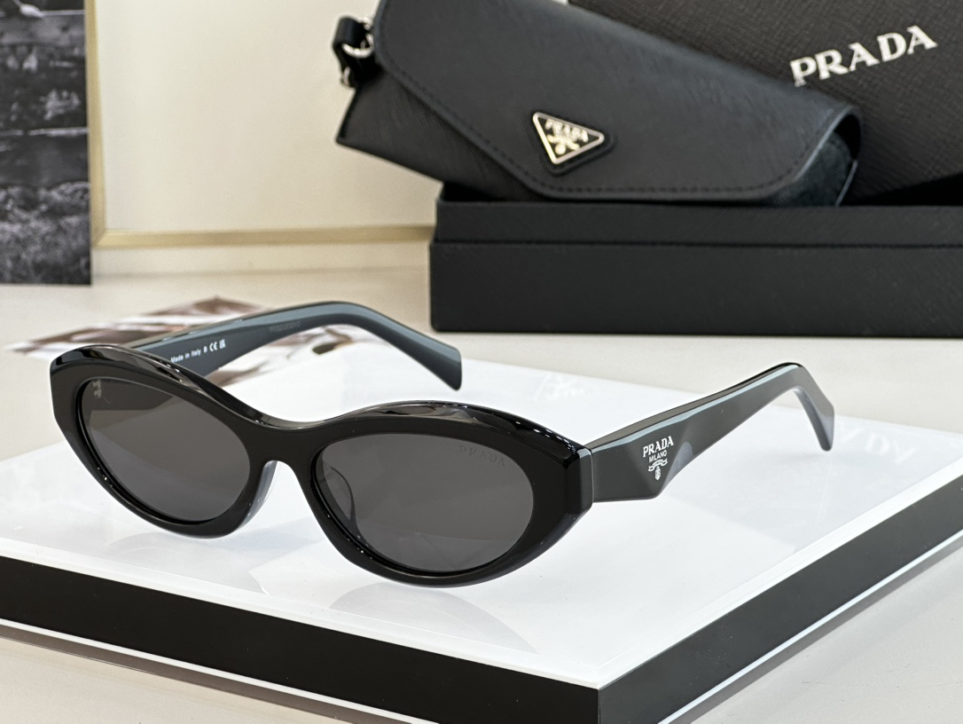 sunglasses Prada PR26 Size��55-16 145 - vstockx