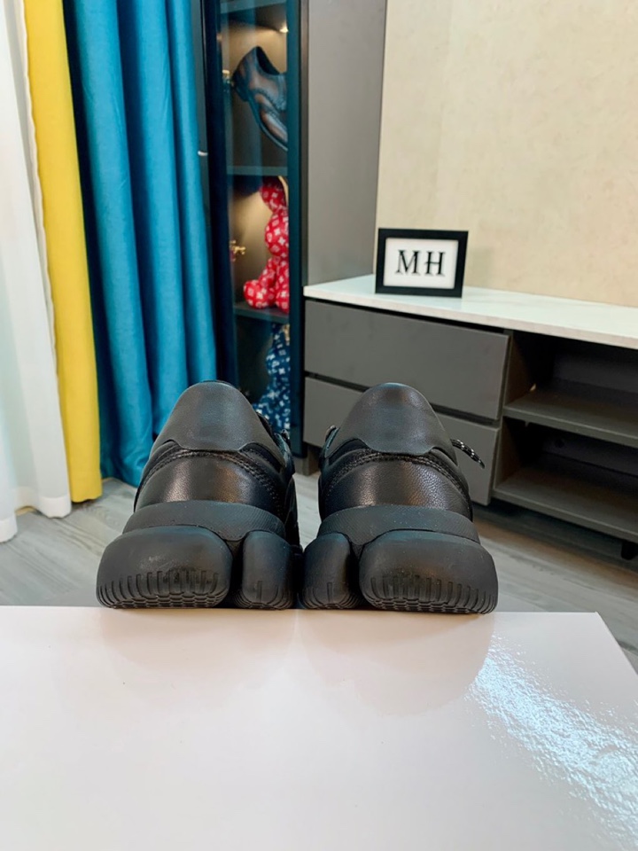 Moncler Low Top Sneaker 3 - vstockx