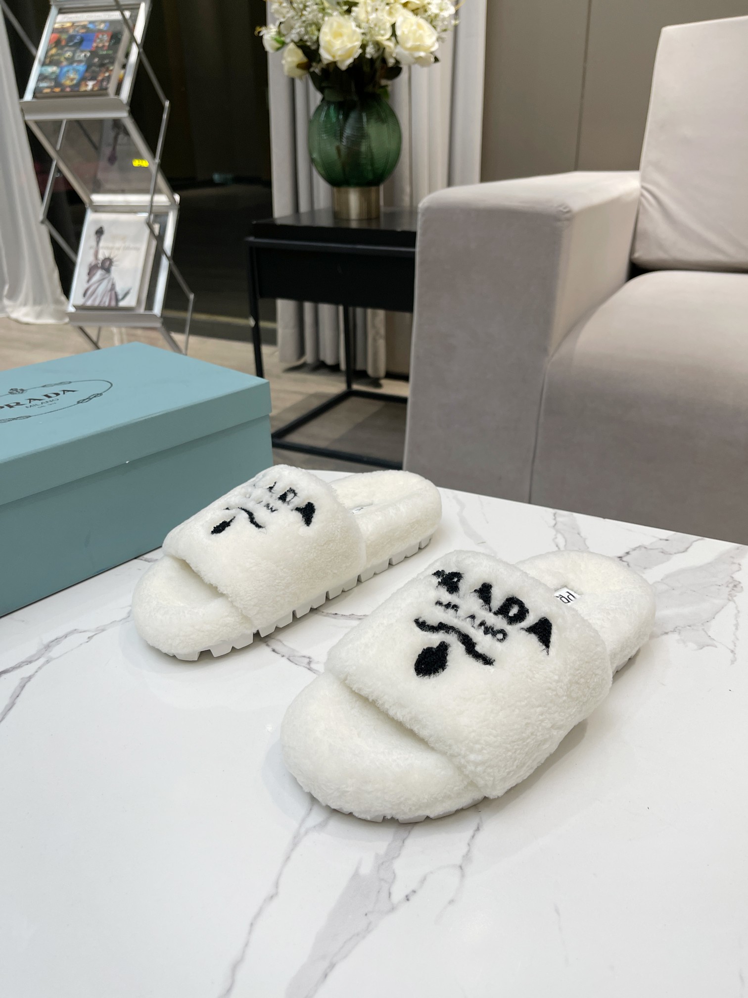 Prada Flat Sandals 5 - vstockx