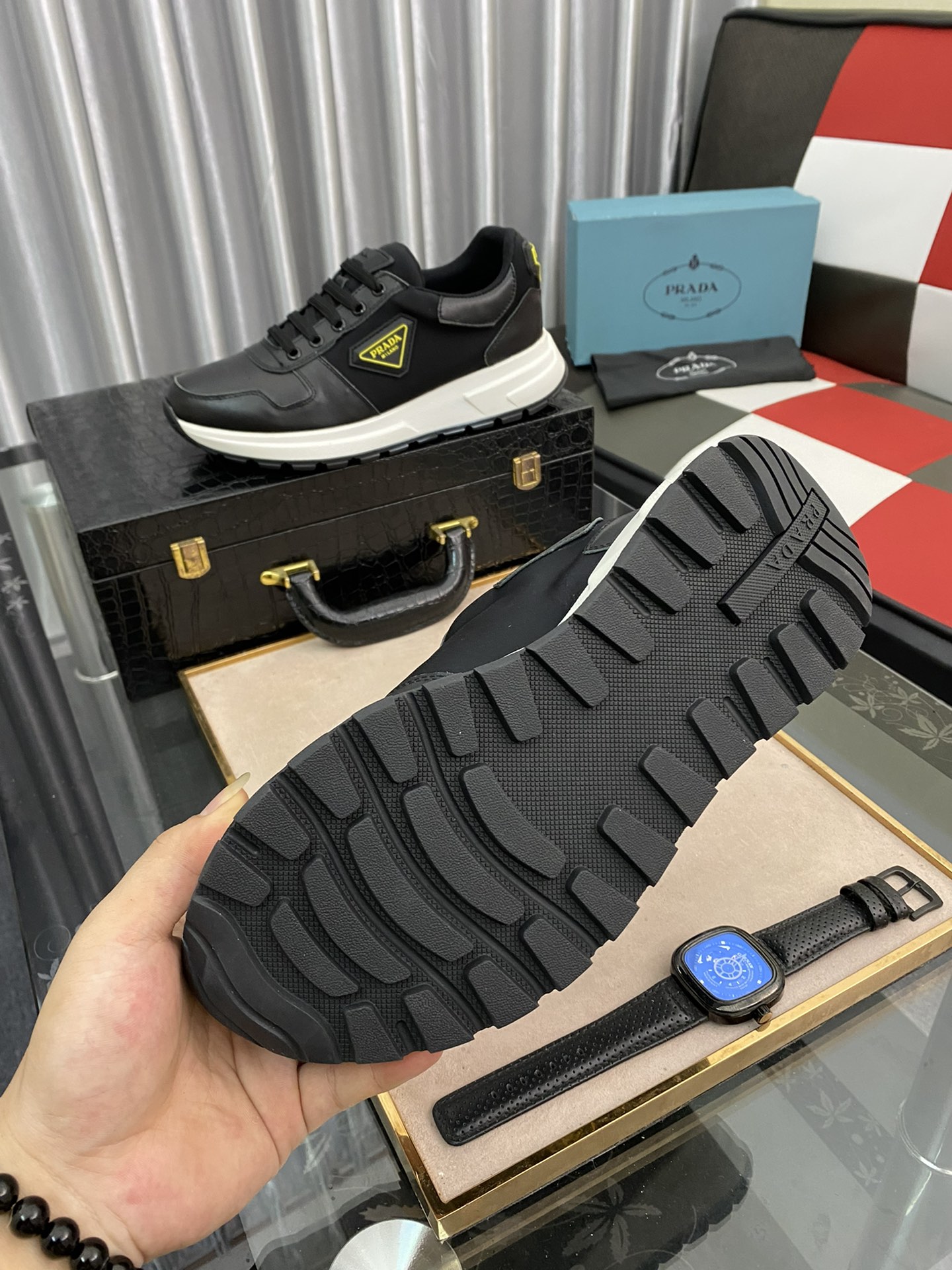 Prada Low Top sneaker 6 - vstockx