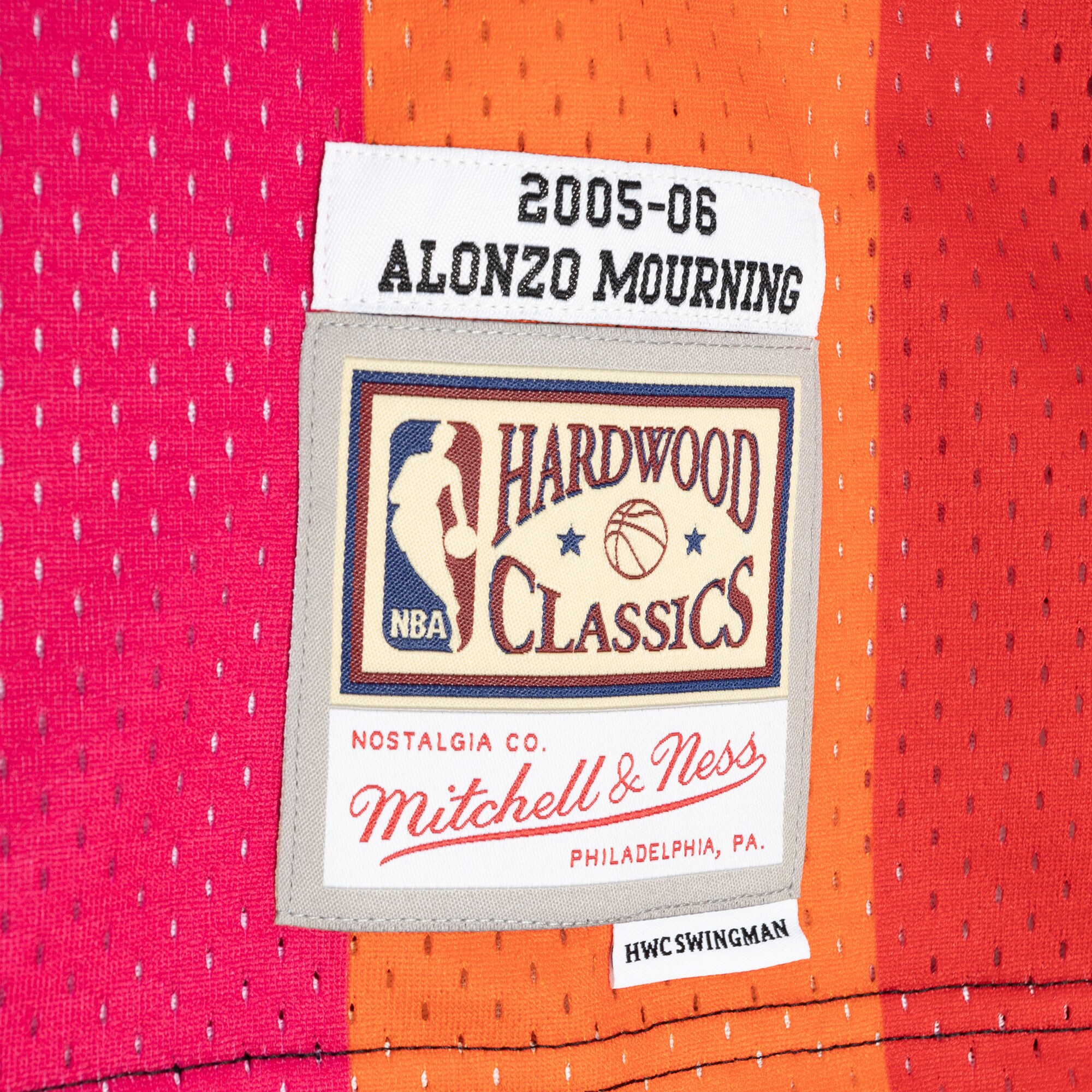 Alonzo Mourning Miami Heat Mitchell & Ness Hardwood Classics 2005/06 Split Swingman Jersey - Black/Red - vstockx