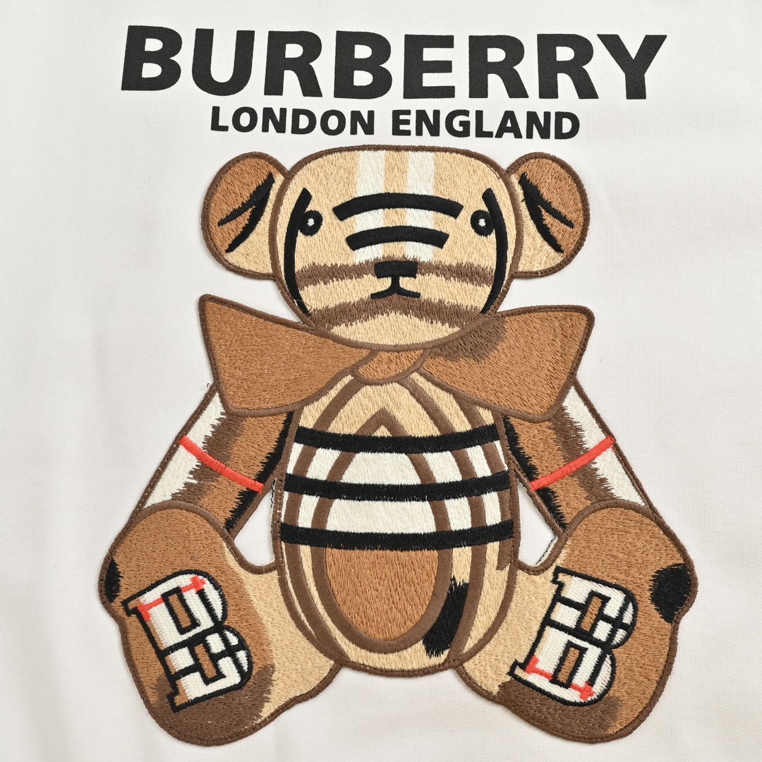 Clothes Burberry 817 - vstockx