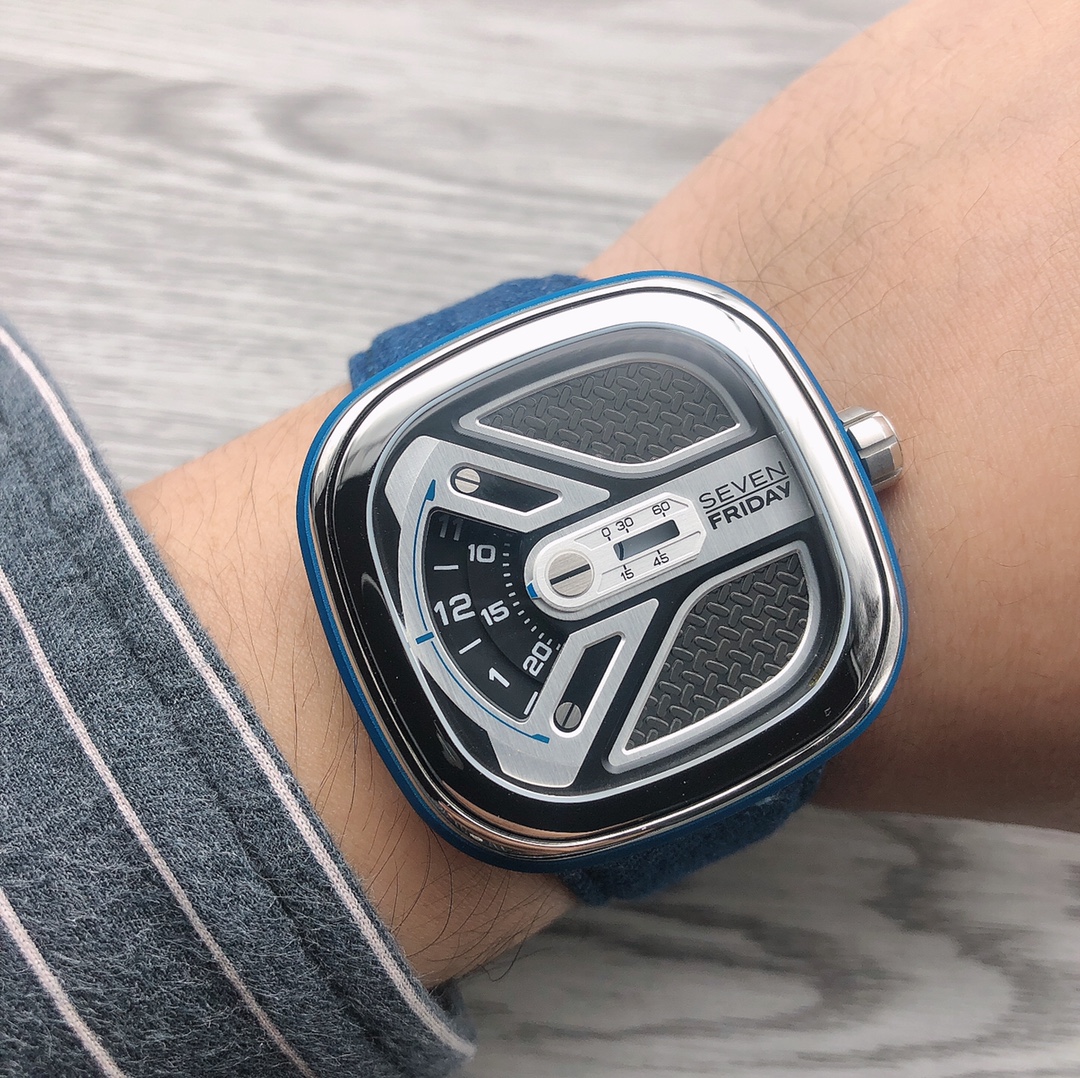 Watches Seven Friday 322843 size:47 mm - vstockx