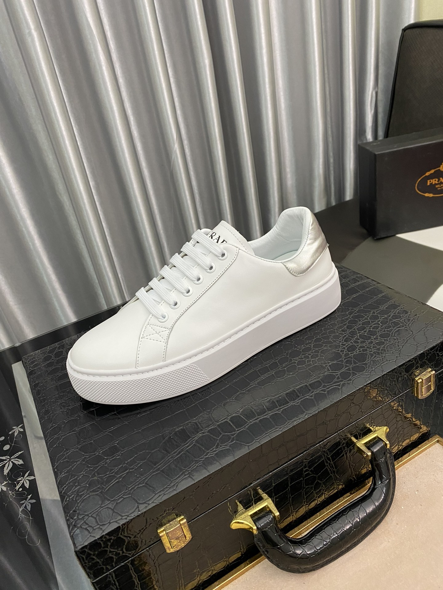 Prada Macro sneaker 3 - vstockx