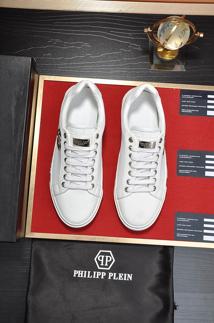 Philipp Plein Low Top Sneakers 31 - vstockx